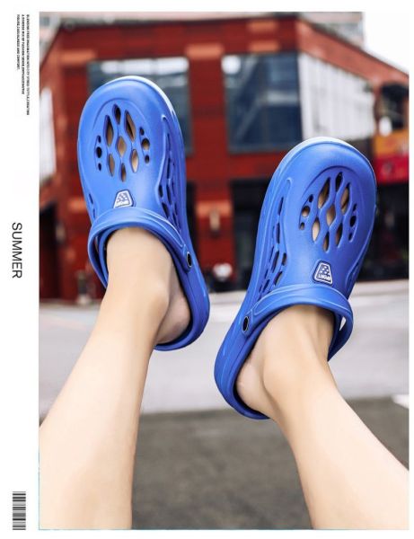 Beach sandals, summer footwear, breathable sandals, stylish beach shoes, chic summer sandals
