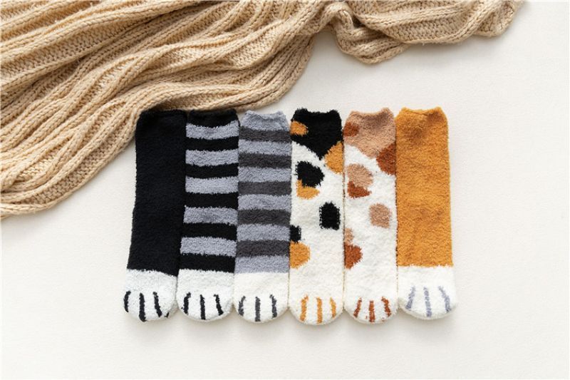 Cat Claw Coral Plush Socks