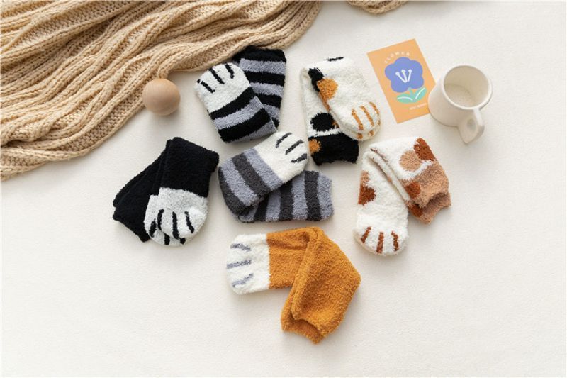 Cat Claw Coral Plush Socks