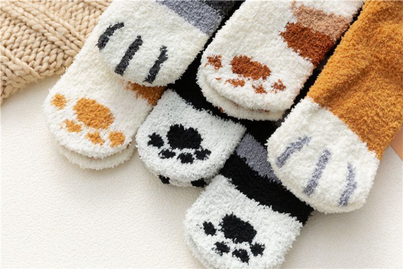 Cat Claw Coral Plush Socks