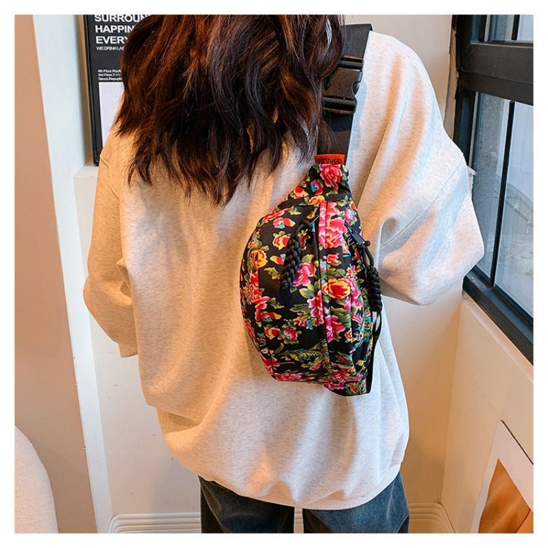 Personalized Versatile Fashion Waist Bag flower
