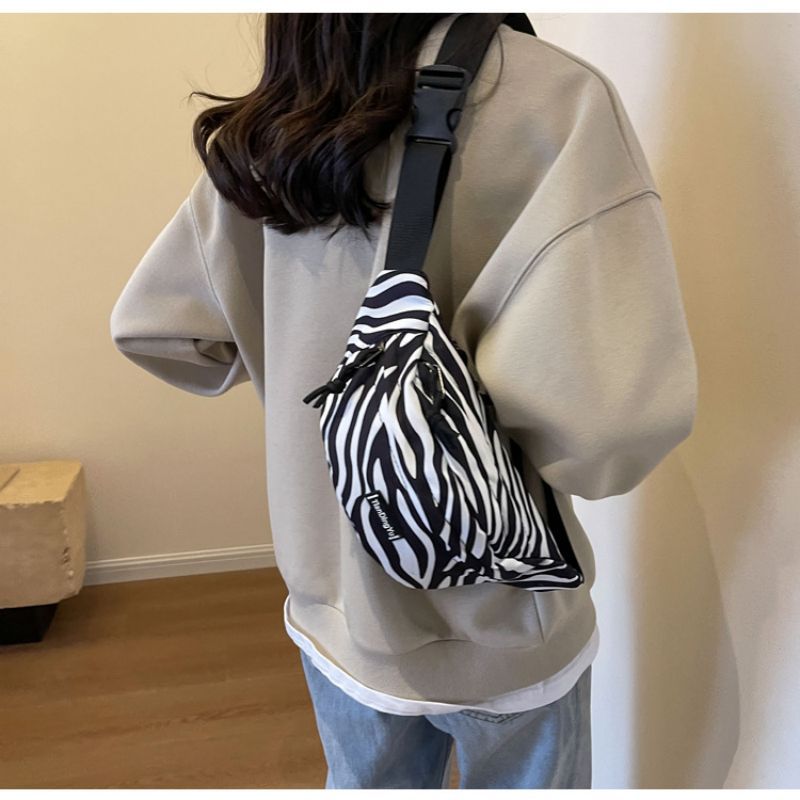 Style Leopard-zebra print Chest Bag