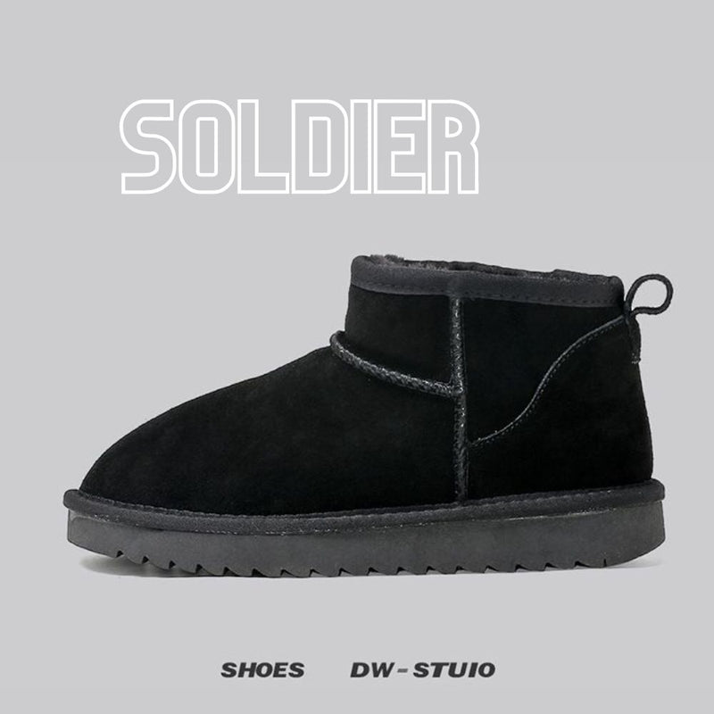 Thick winter boots, cozy footwear, warm snow boots, winter footwear, plush boots, insulated boots,Cold Weather Accessories, Cold Weather Accessories, Cozy Winter Shoes